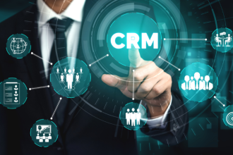 A automação redefine funções, cria novas competências e, como destaca Francisco Gonçalves Perez, transforma profundamente o futuro do trabalho.