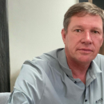 Altevir Seidel explica como o estresse pode afetar profundamente a saúde física e mental, destacando sinais, consequências e caminhos para reconhecer seus impactos no dia a dia.